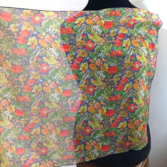 70’s Fall Floral Scarf Handmade - Picture 3 of 6